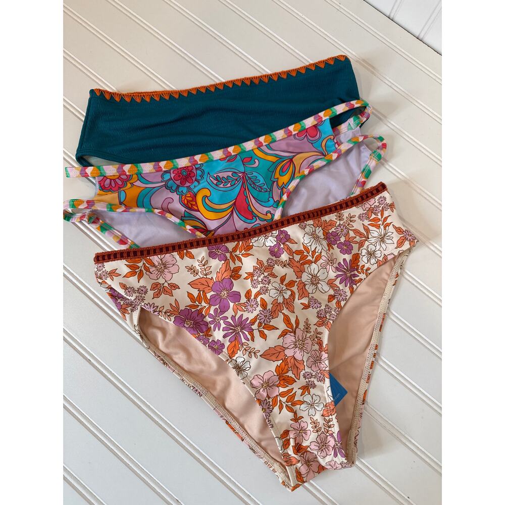 NWT Cupshe LOT OF 2 Swim Bikini Bottoms - High Waist Surf Swimsuit Bundle Size M